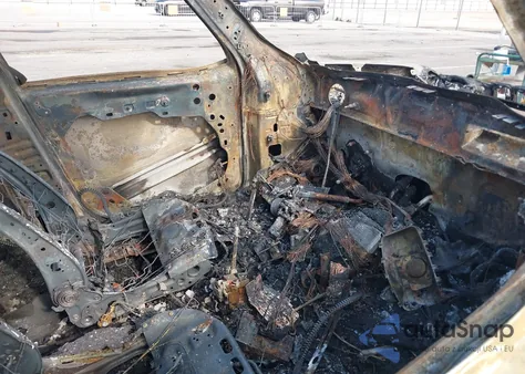 2020 Jeep Renegade Altitude Fwd из США, поврежденный, VIN ZACNJABB2LPL83135